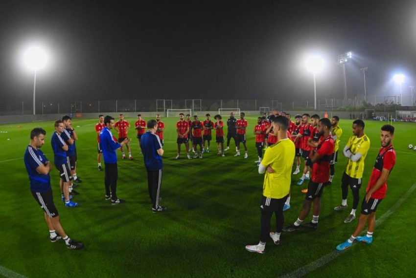 منتخب الإمارات يُواصل تدريباته في ملعب جبل علي