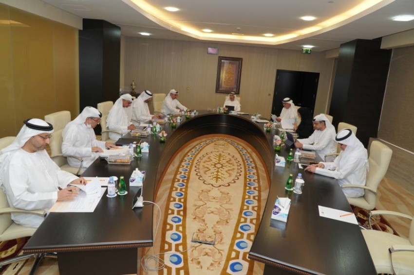 محافظ المصرف المركزي: «معهد الإمارات للدراسات» يتولى تنفيذ مبادرات التدريب والتوطين