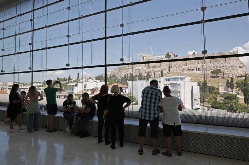 متاحف وزوار لها في اليونان