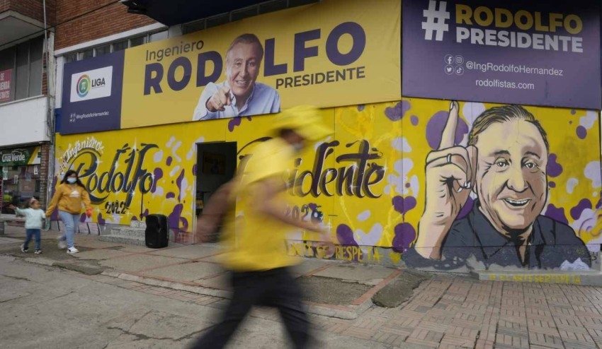 «العجوز الصغير على تيك توك» يقترب من رئاسة كولومبيا