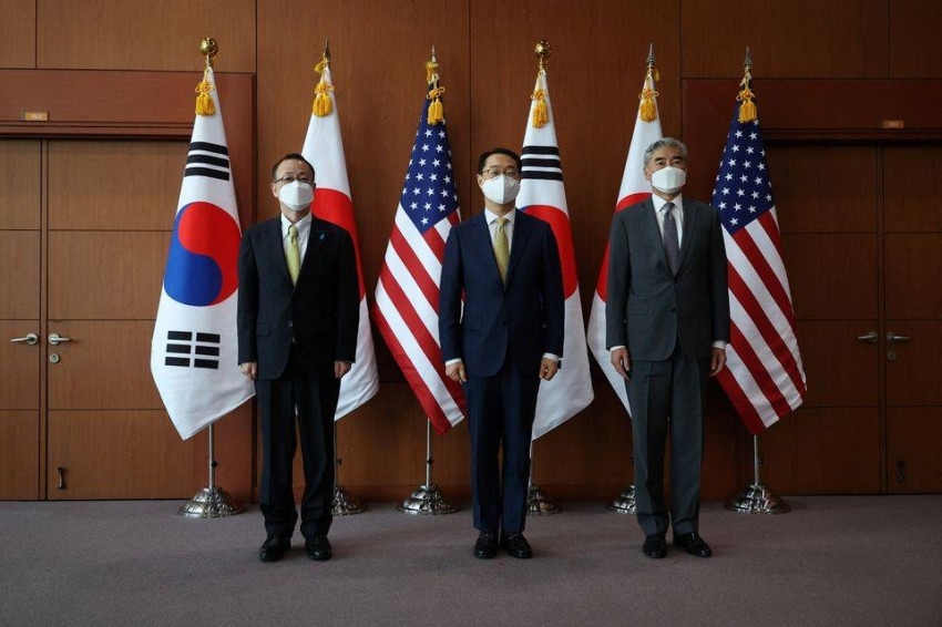 كوريا الجنوبية - أمريكا l تدريبات بحرية بحاملة طائرات نووية