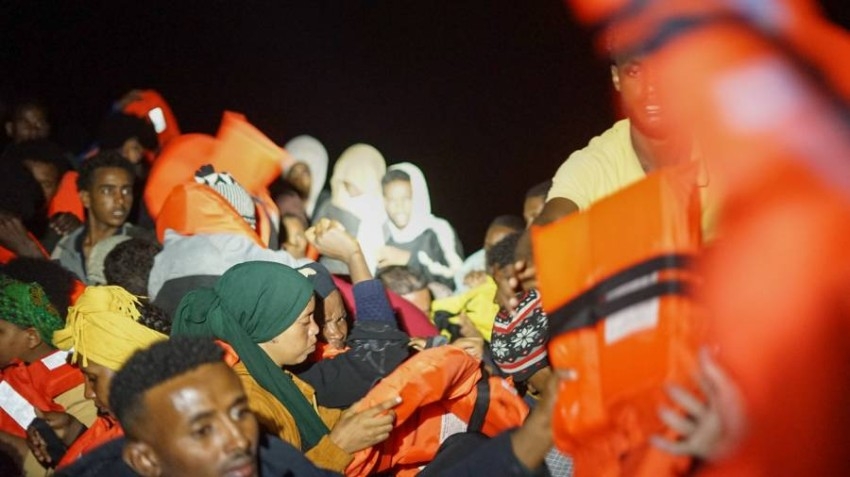 سي ووتش تنقذ 85 مهاجراً من الغرق بالبحر المتوسط