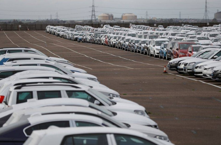 قطاع السيارات في بريطانيا يسجل ثاني أسوأ مبيعات منذ 3 عقود