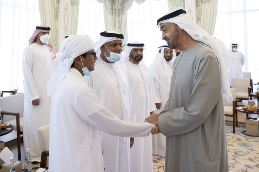 رئيس الدولة يستقبل عالم الفيزياء الإماراتي أحمد المهيري والطالب خميس الجنيبي
