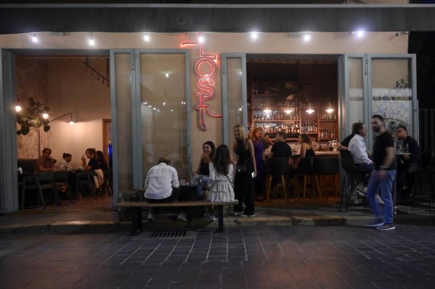 عودة الحياة لمقاهي بيروت