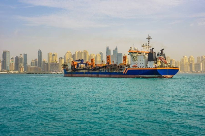 الإمارات تؤمّن ثلث واردات اليابان النفطية في أبريل
