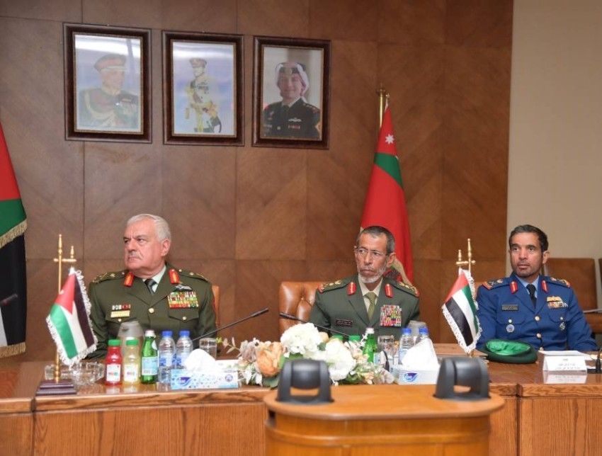 الرميثي يزور الأردن ويبحث علاقات التعاون العسكري بين البلدين