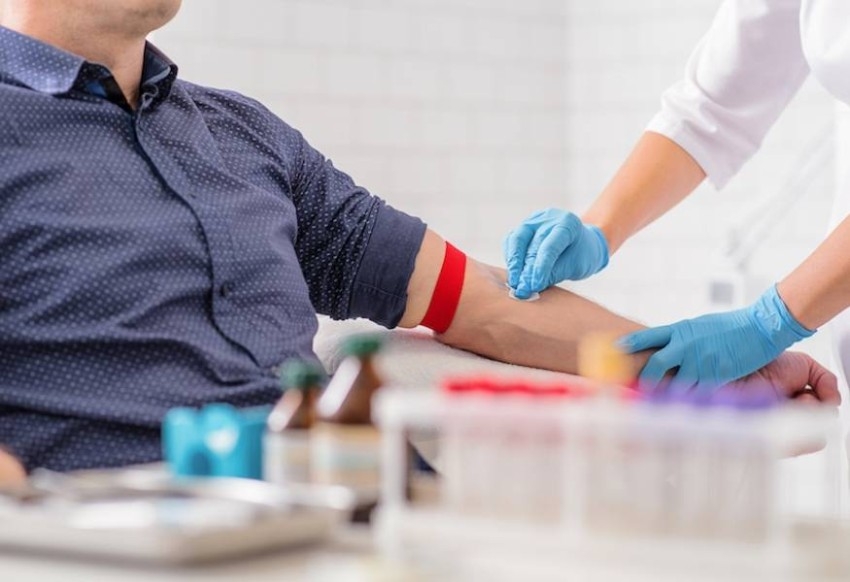 الإمارات تحتفي باليوم العالمي للمتبرعين بالدم