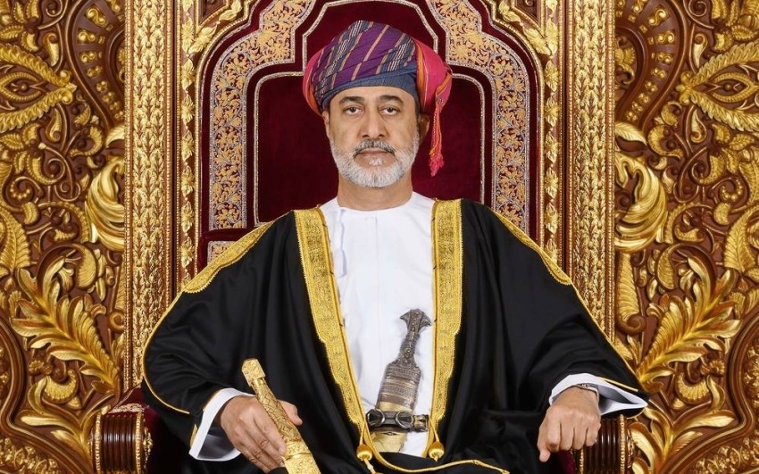 سلطان عُمان يعيد تشكيل مجلس الوزراء