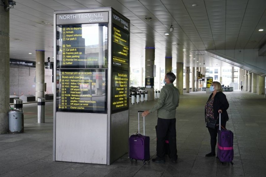 مطار غاتويك البريطاني يخفض رحلاته الصيفية بسبب نقص عمالة