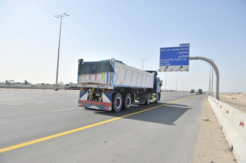 السماح للشاحنات بمشروع الحديريات باستخدام طريق المطار الدولي خارج أوقات الذروة الصباحية