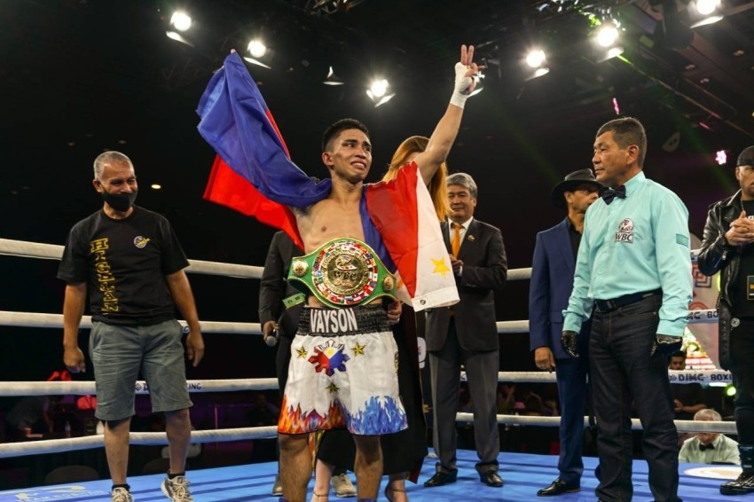 الفلبيني فايسون يكسب تحدي تاج الملاكمة في دبي