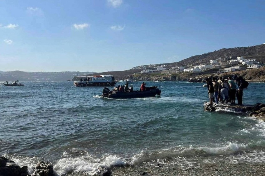 اليونان: إنقاذ 108 مهاجرين قرب جزيرة والبحث متواصل عن مفقودين