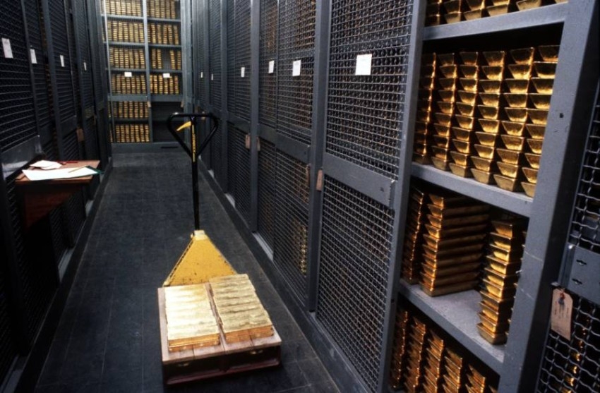 صناديق الذهب المتداولة عالمياً تخفض حيازتها 28 طناً في يونيو