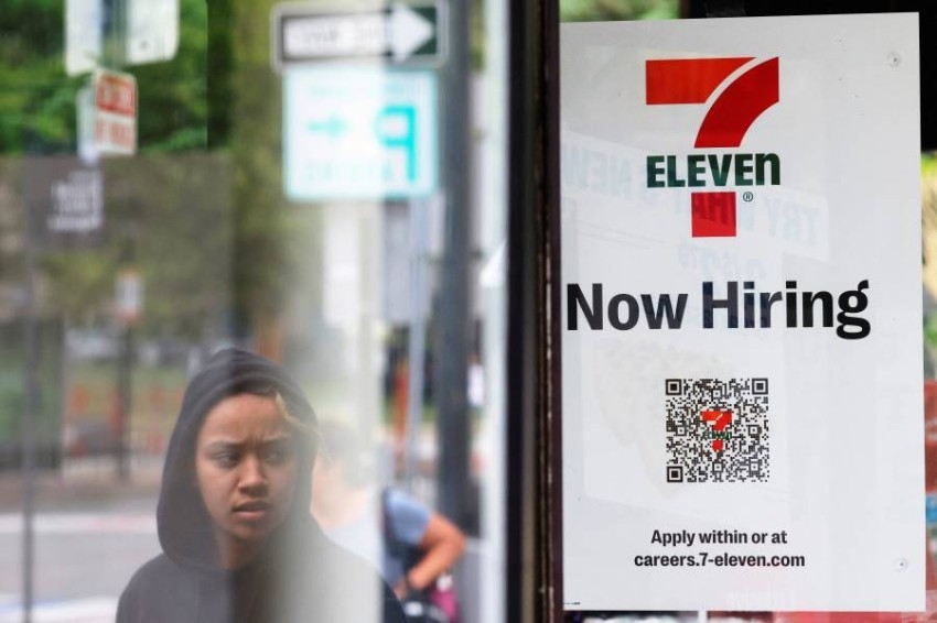 الوظائف الأمريكية الجديدة ترتفع أكثر من التوقعات مربكة رافعي الفائدة