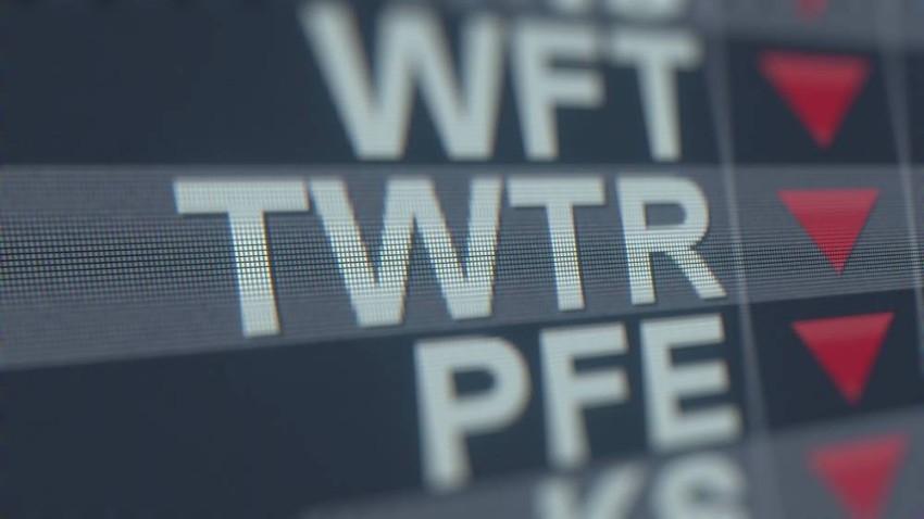 انخفاض أسهم تويتر 6% بسبب معركة وشيكة بين الشركة وماسك