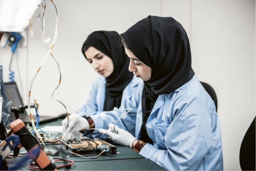 المنتدى الاقتصادي العالمي: الإمارات الأولى عربياً بتقرير الفجوة بين الجنسين 2022