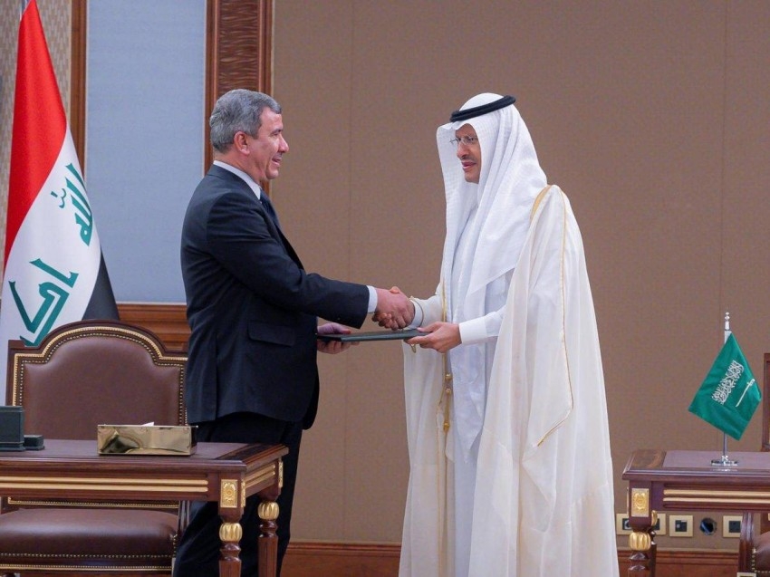 توقيع عقد الربط الكهربائي بين شبكتي الخليج وجنوب العراق
