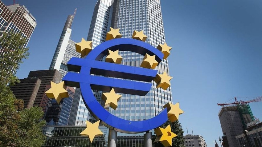 ميزان تجارة منطقة اليورو يتحول إلى عجز بـ26.3 مليار يورو في مايو