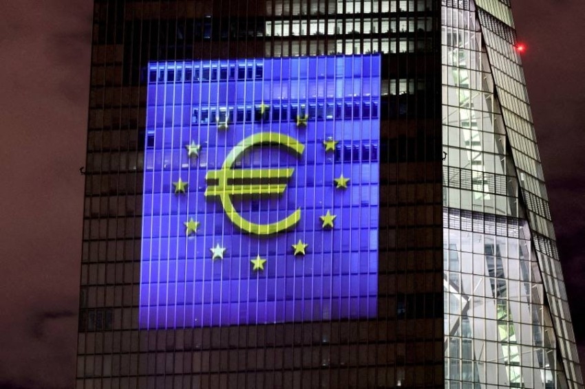 المركزي الأوروبي قد يرفع أسعار الفائدة نصف بالمائة الأسبوع الجاري