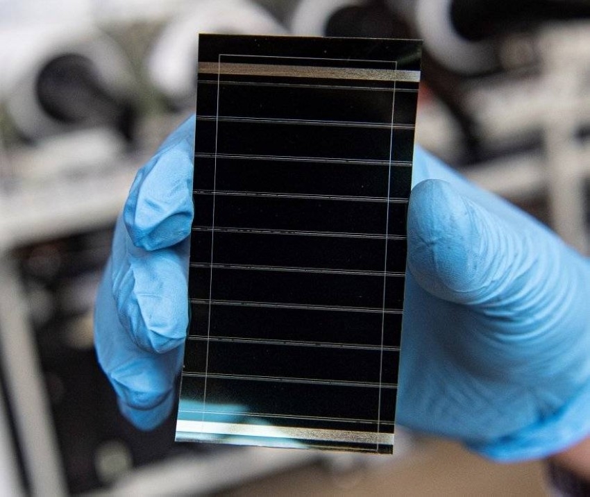 خلايا «بيروفسكايت» المرنة.. ثورة في عالم الخلايا الشمسية
