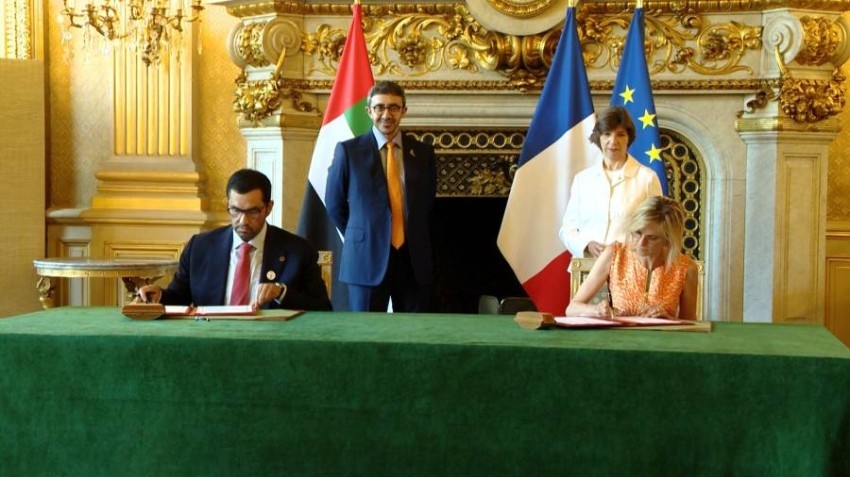 الإمارات وفرنسا توقّعان اتفاقية لتعزيز الفوائد الاقتصادية والاجتماعية للمناخ