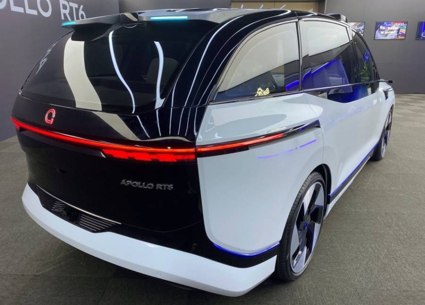 بايدو الصينية تكشف عن أحدث سيارة كهربائية ذاتية القيادة