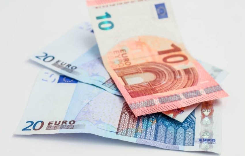 سعر اليورو مقابل الريال السعودي والدرهم الإماراتي اليوم السبت 23 يوليو 2022
