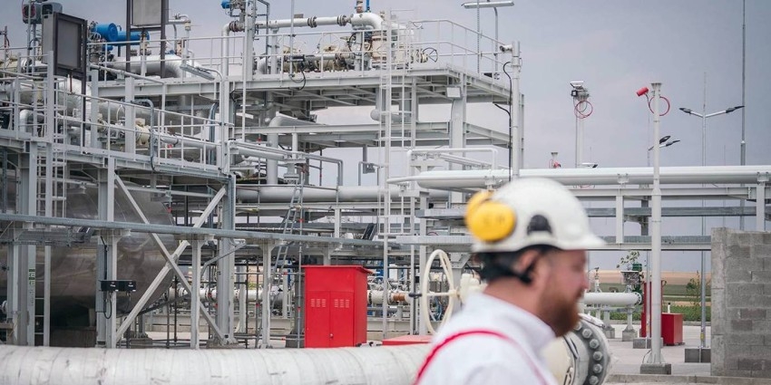 السعودية واليونان توقعان مذكرة تفاهم في مجالات الطاقة