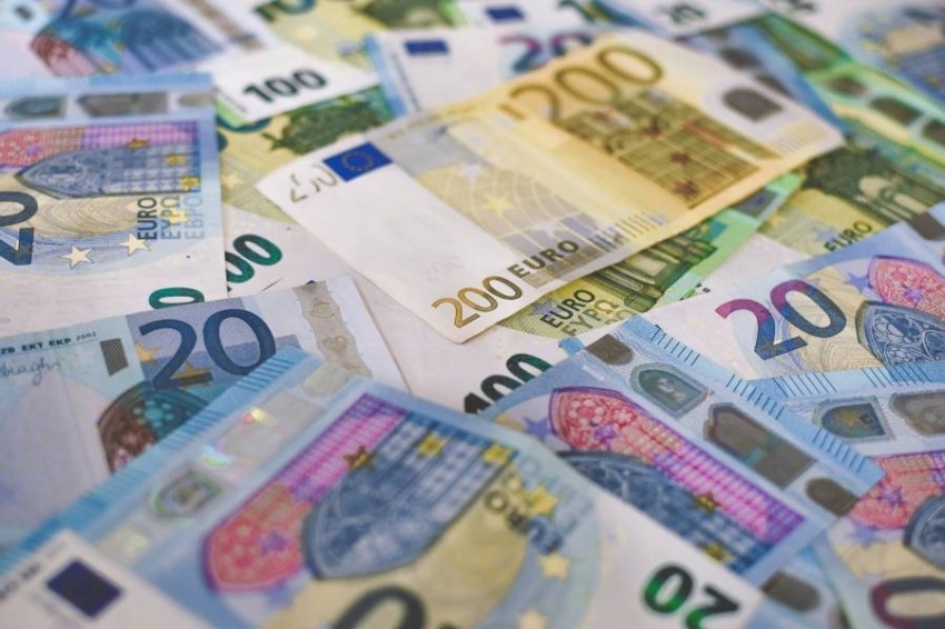 سعر اليورو مقابل الريال السعودي والدرهم الإماراتي اليوم الاثنين 8 أغسطس 2022