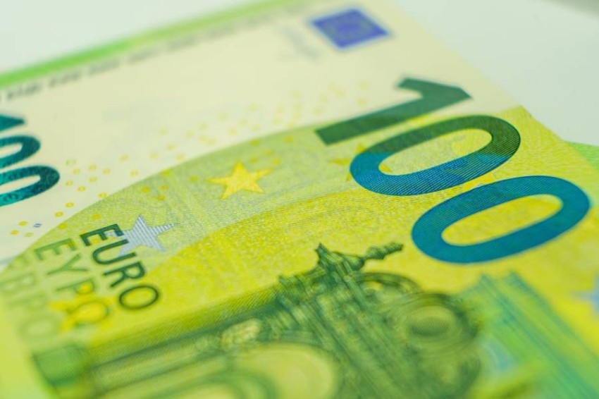 سعر اليورو مقابل الريال السعودي والدرهم الإماراتي اليوم الجمعة 12 أغسطس 2022