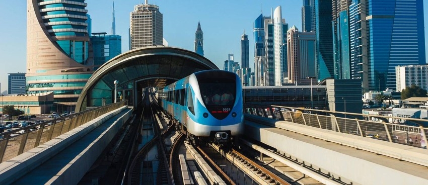 طرق دبي : 304.6 مليون راكب استخدموا وسائل النقل المختلفة خلال النصف الأول