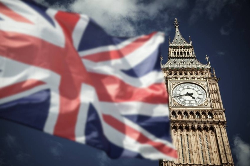 المملكة المتحدة توقف المساعدات الخارجية خشية تجاوز الإنفاق