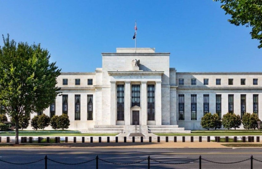 البنوك المركزية تبحث في الولايات المتحدة قضايا التضخم والركود والفائدة