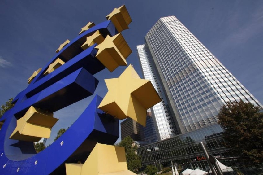 مسؤول أوروبي: رفع معدل الفائدة بنصف نقطة الشهر المقبل