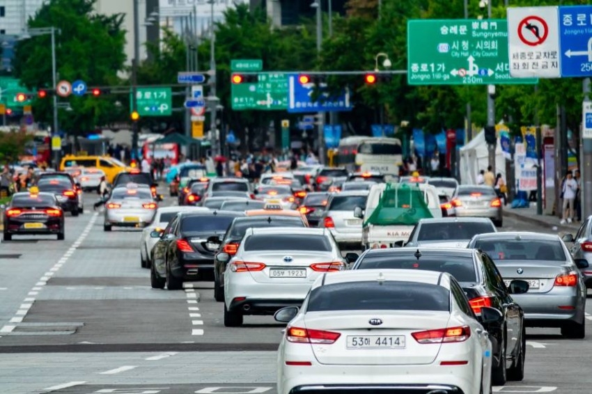 كوريا الجنوبية: 7 شركات تستدعي 220 ألف سيارة