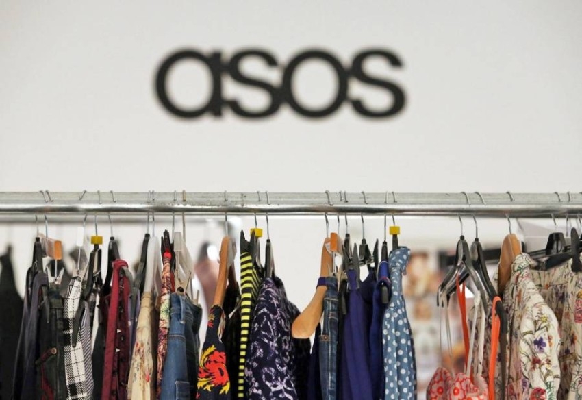 ضغوط التضخم تدفع مبيعات أسوس البريطانية للأزياء إلى التراجع في أغسطس