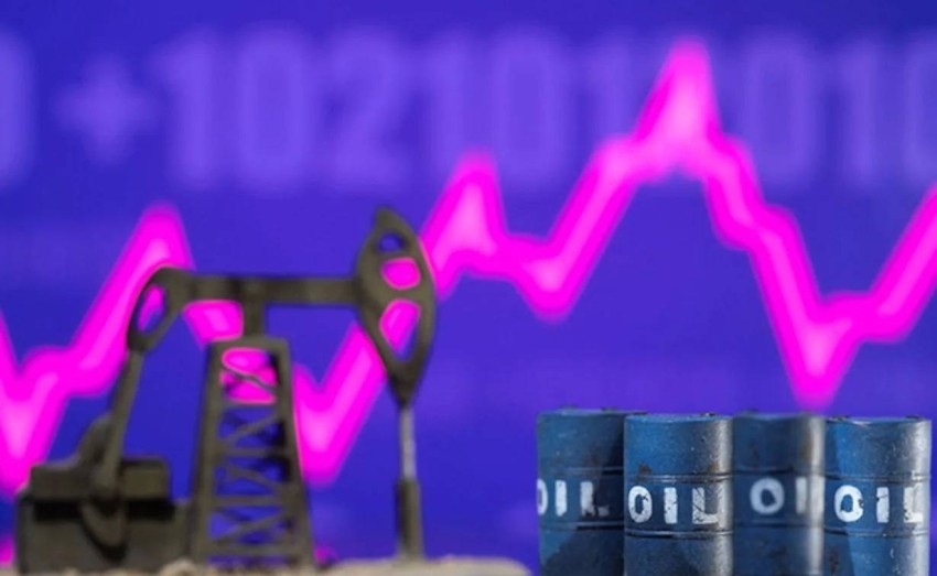 النفط يرتفع على خلفية تهديد روسيا وقف الصادرات لبعض المشترين