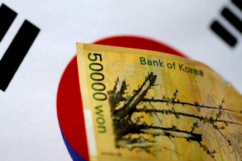 تراجع الوون الكوري إلى أدنى مستوى أمام الدولار منذ أكثر من 13 عاماً