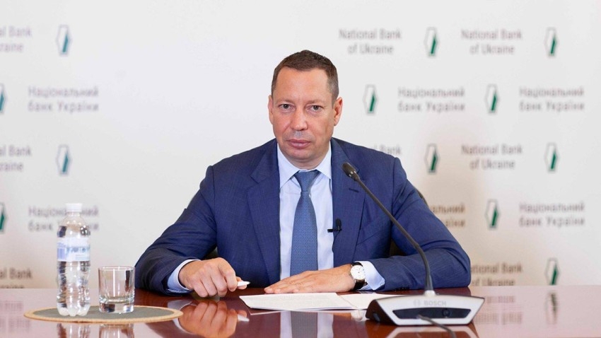 استقالة مفاجئة لمحافظ البنك المركزي الأوكراني