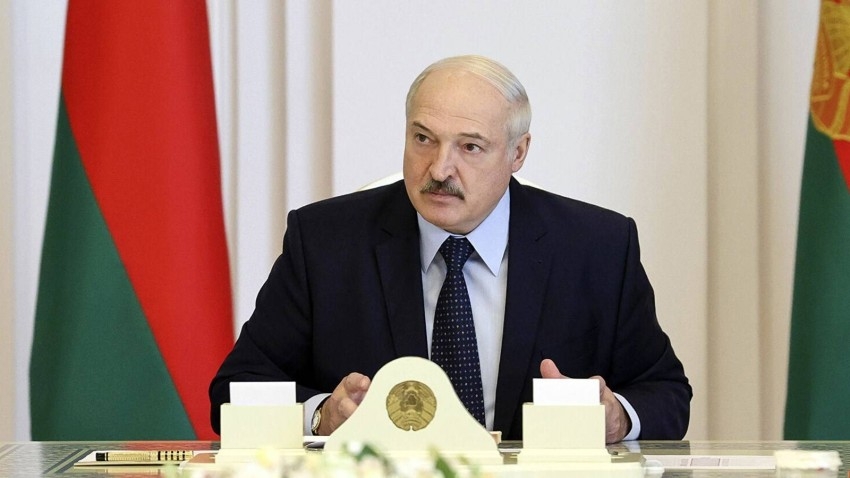 رئيس بيلاروس يصدر قراراً بمنع زيادة أسعار السلع