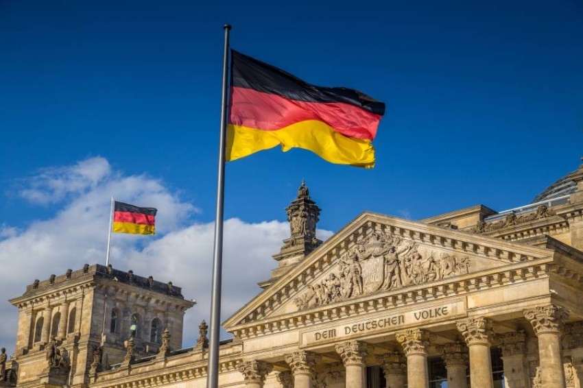 الحكومة الألمانية تتوقع ركود الاقتصاد بـ0.4% العام المقبل