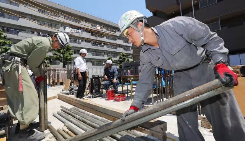 تراجع الين يفقد اليابان جاذبيتها للعمالة الأجنبية