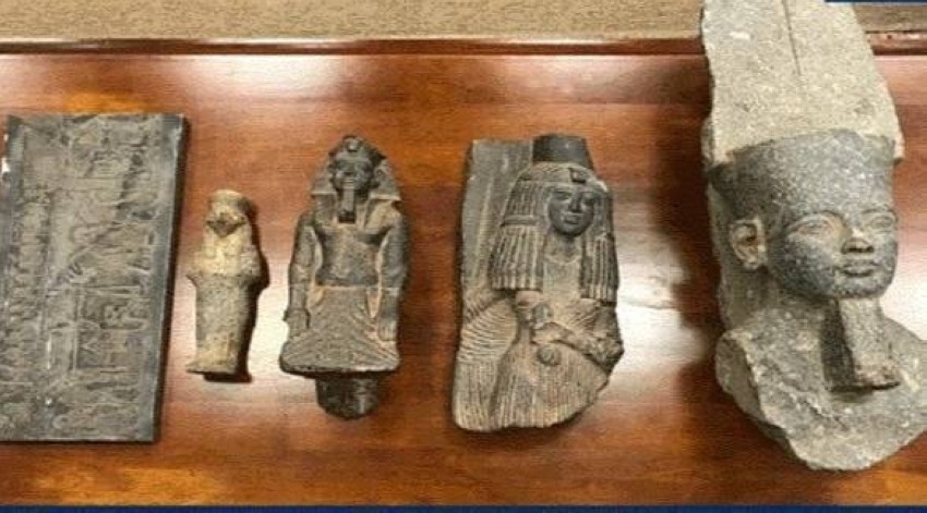 مصر تحبط تهريب 1752 قطعة أثرية بينها تمثال لـ«أفروديت»