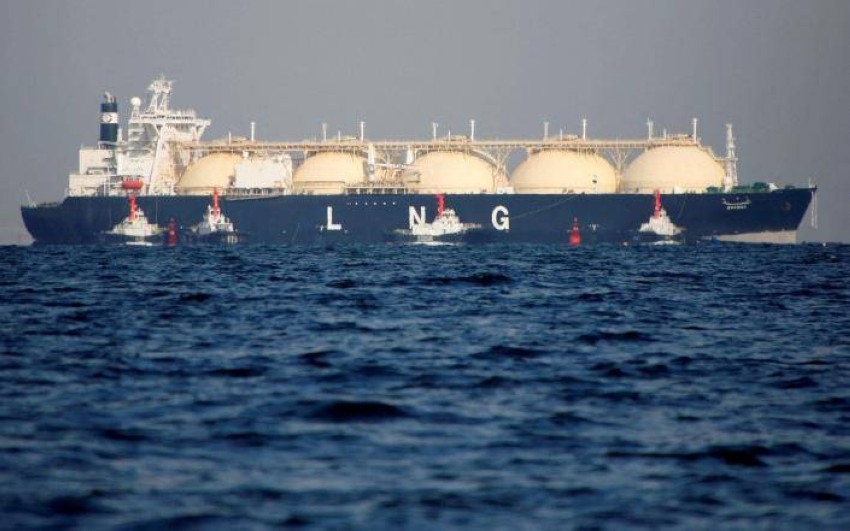 عشرات ناقلات الغاز تقف قبالة سواحل أوروبا بانتظار ارتفاع أسعاره