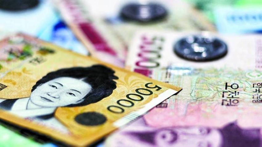 تراجع القاعدة النقدية في اليابان بنسبة 6.9% خلال الشهر الماضي