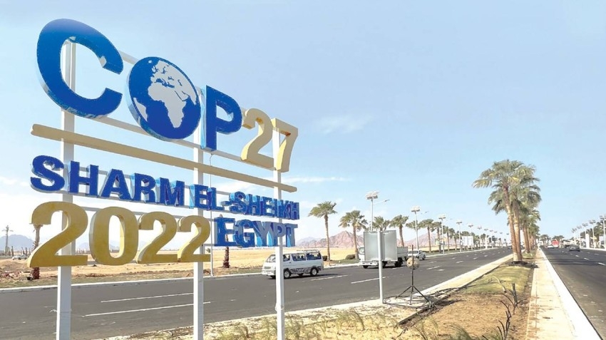 الرئيس الإماراتي يزور منطقة معارض «كوب 27» في شرم الشيخ