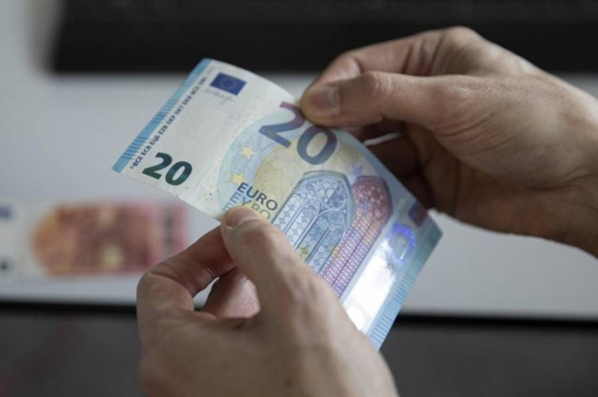 سعر اليورو مقابل الريال السعودي والدرهم الإماراتي اليوم الجمعة 25 نوفمبر 2022