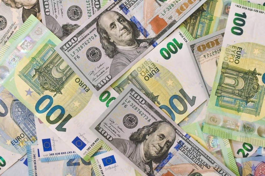 سعر اليورو اليوم الثلاثاء 29 نوفمبر مقابل الدولار وبقية العملات الأخرى