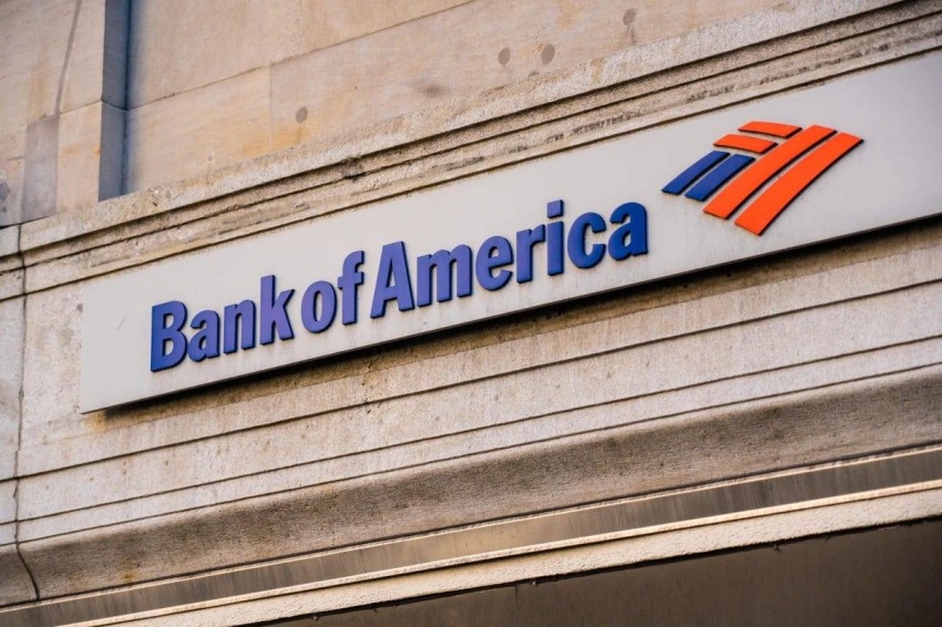 «بنك أوف أمريكا» يوصي ببيع الأسهم الأمريكية.. تعرَّف على السبب